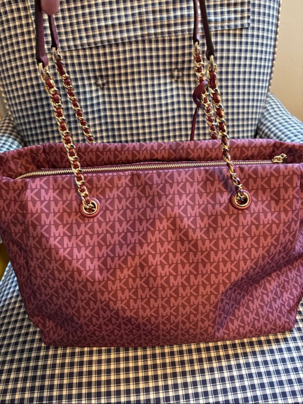 Michael Kors Wine MK Signature Tote with Gold Chain Straps - Picture 8 of 13
